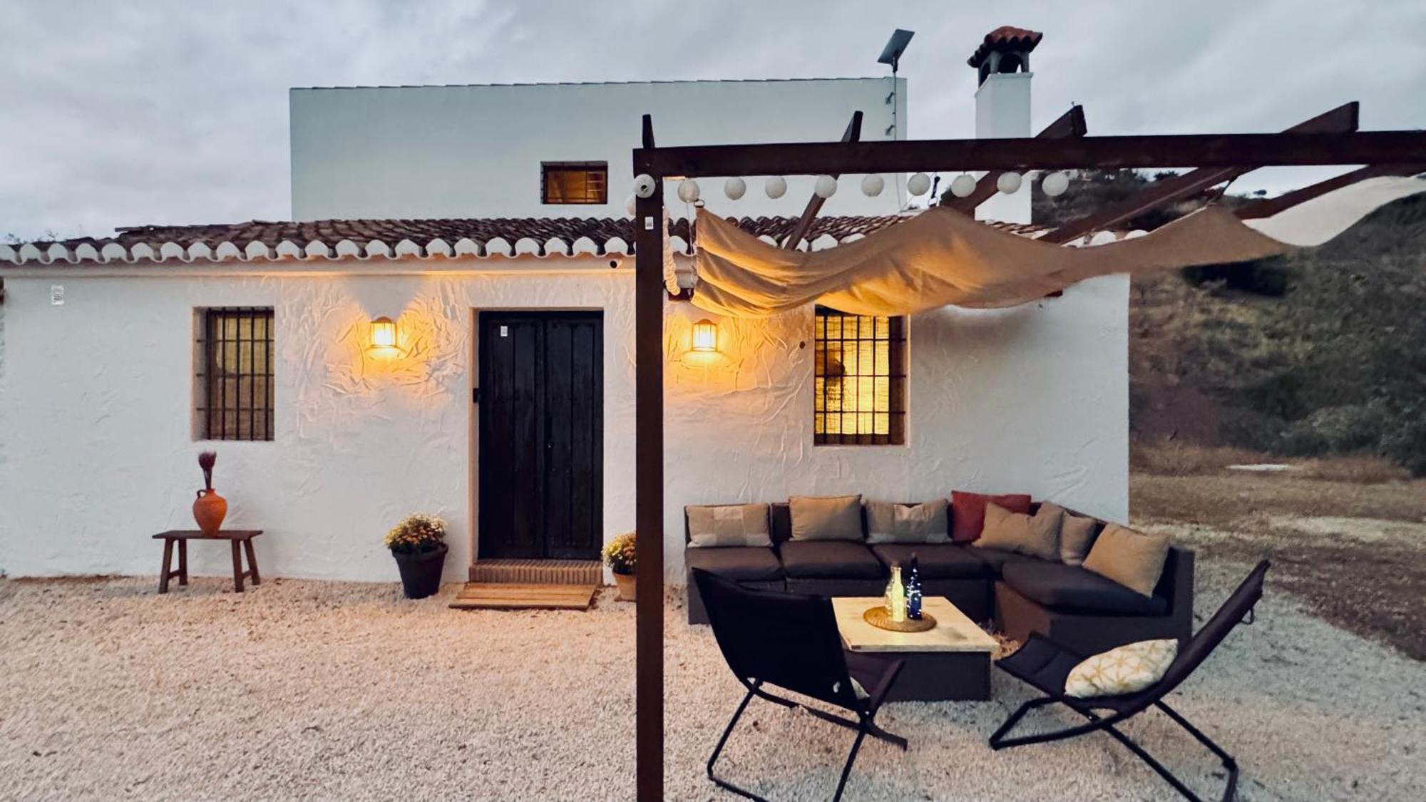 Campos Chalet Almogía